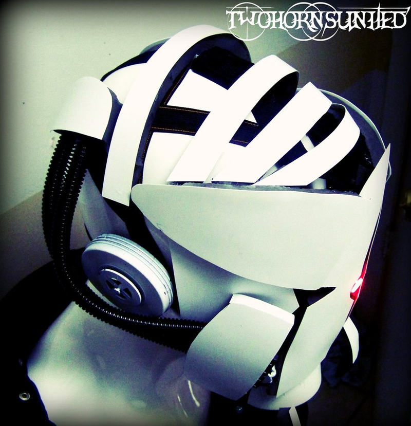Illustration for article titled Turn Your Face Into A Portal Turret With This Badass Mask